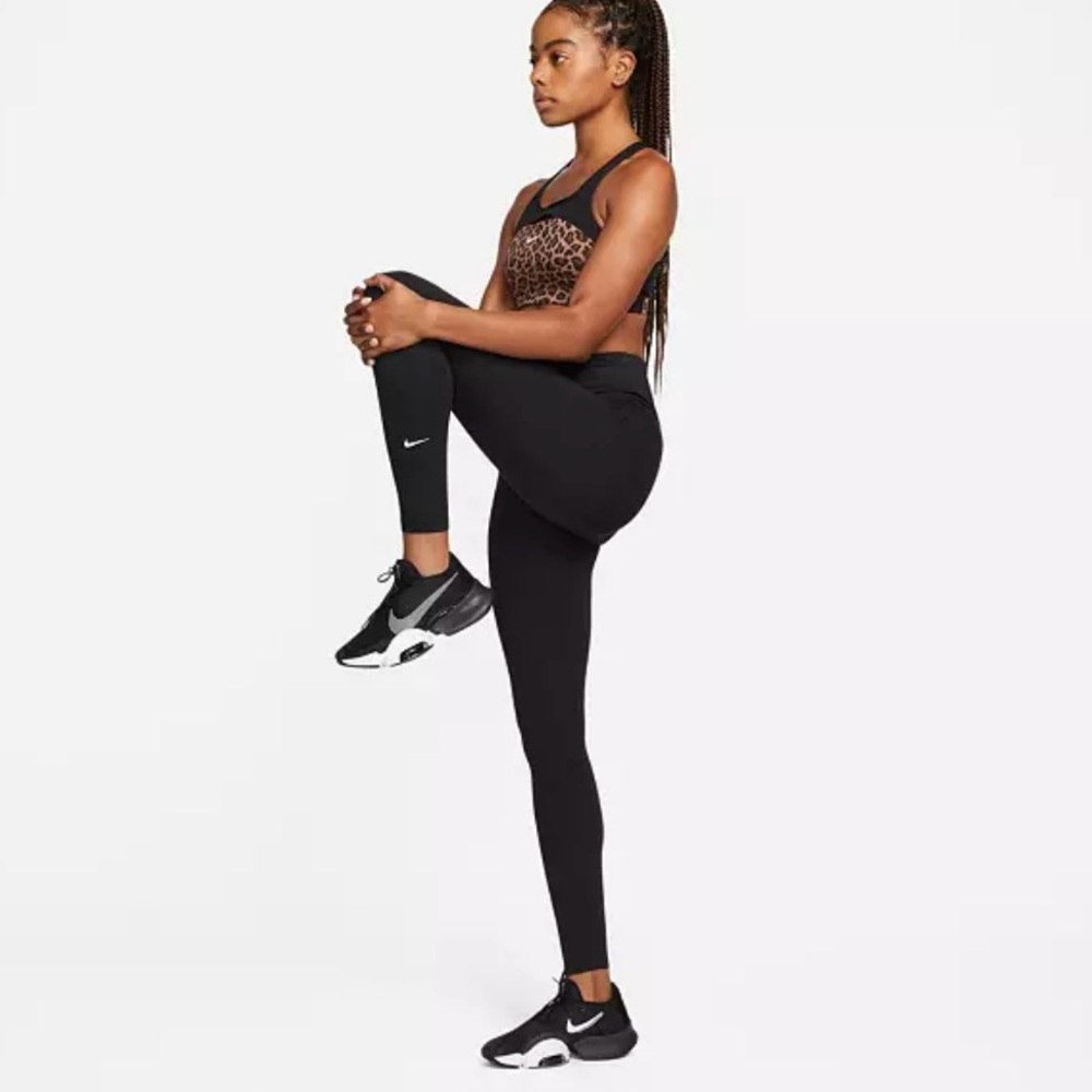 NIKE DRI FIT LEGGING